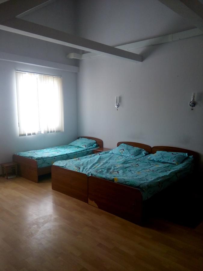 Hostel Serebryaniy Kluch Goryachiy Klyuch Buitenkant foto